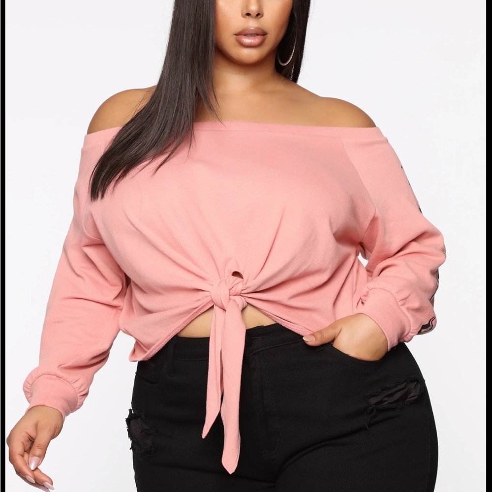 FASHION NOVA “TOO BLESSED TO STRESS” CROPPED SWEATSHIRT